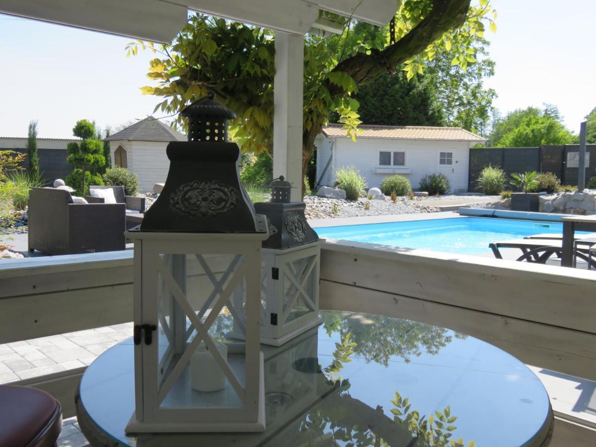 Les Rives Des Habsbourg Aparthotel Ensisheim Exterior photo